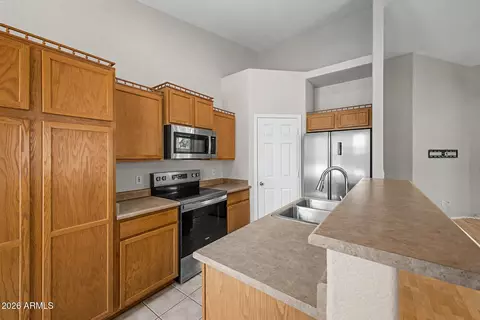 Kitchen - 9030 E Glade Ave, Mesa, AZ 85209 photo 4 of 5