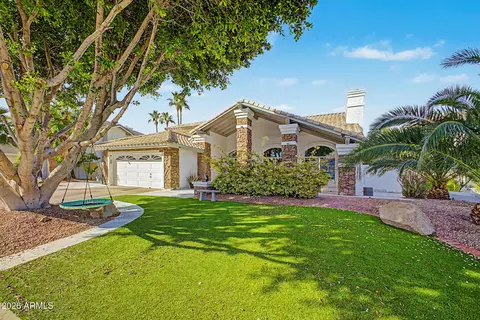 Exterior - 1734 E Queen Palm Dr, Gilbert, AZ 85234 photo 9 of 21