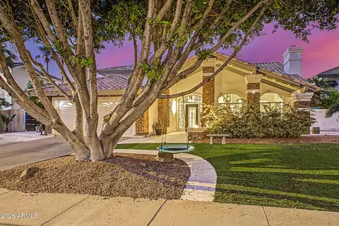 Exterior - 1734 E Queen Palm Dr, Gilbert, AZ 85234 photo 5 of 21