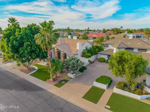 View/Area - 1734 E Queen Palm Dr, Gilbert, AZ 85234 photo 2 of 17