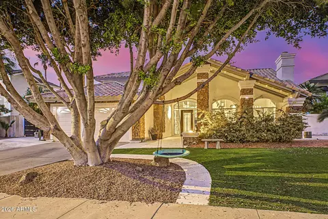 Exterior - 1734 E Queen Palm Dr, Gilbert, AZ 85234 photo 2 of 21