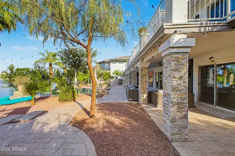 Exterior - 1734 E Queen Palm Dr, Gilbert, AZ 85234 photo 19 of 21