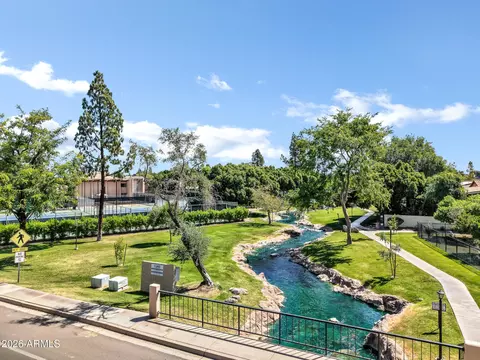 View/Area - 971 E Lobster Trap Ln, Tempe, AZ 85283 photo 15 of 21