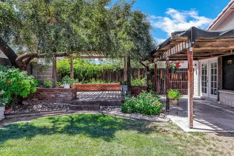 Exterior - 971 E Lobster Trap Ln, Tempe, AZ 85283 photo 6 of 11