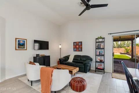 Living - 1018 N 90th Cir, Mesa, AZ 85207 photo 3 of 3