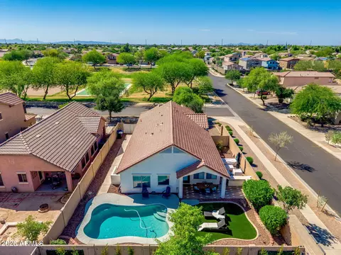 View/Area - 4097 E Wagon Cir, Gilbert, AZ 85297 photo 8 of 9