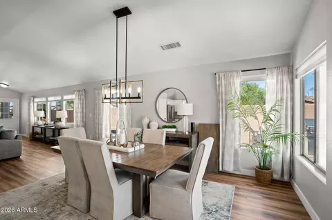 Dining - 4097 E Wagon Cir, Gilbert, AZ 85297 photo 4 of 4