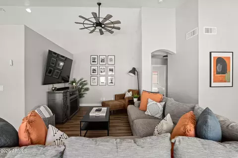 Living - 4097 E Wagon Cir, Gilbert, AZ 85297 photo 1 of 2