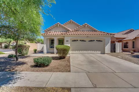 Exterior - 4097 E Wagon Cir, Gilbert, AZ 85297 photo 2 of 4