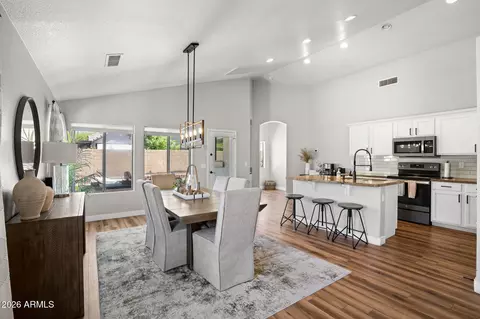 Dining - 4097 E Wagon Cir, Gilbert, AZ 85297 photo 1 of 4