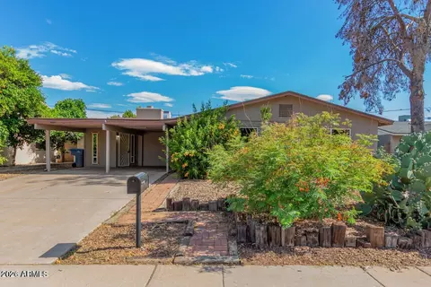 4137 W Frier Dr, Phoenix, AZ 85051