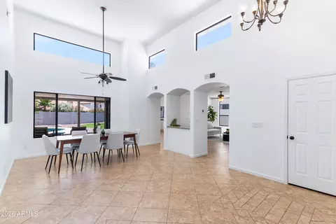 1031 S Capistrano Dr, Gilbert, AZ 85233 photo 10