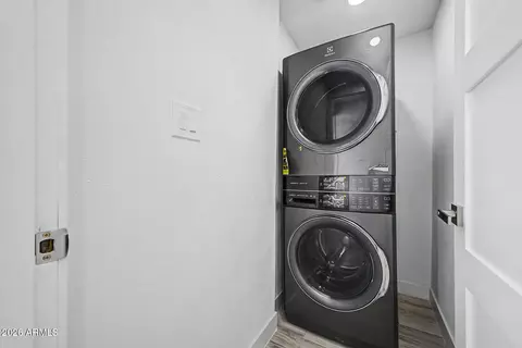 Other - 532 E Cheery Lynn Rd, Phoenix, AZ 85012 photo 11 of 12