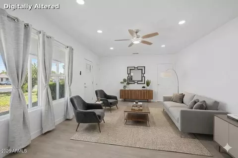 Living - 532 E Cheery Lynn Rd, Phoenix, AZ 85012 photo 4 of 4