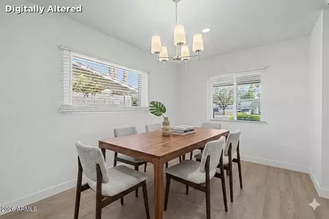 Dining - 532 E Cheery Lynn Rd, Phoenix, AZ 85012 photo 1 of 1