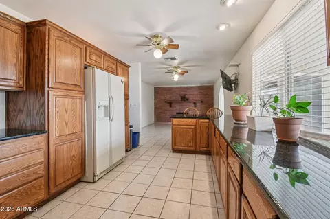 Kitchen - 3432 N 86th Ave, Phoenix, AZ 85037 photo 3 of 5