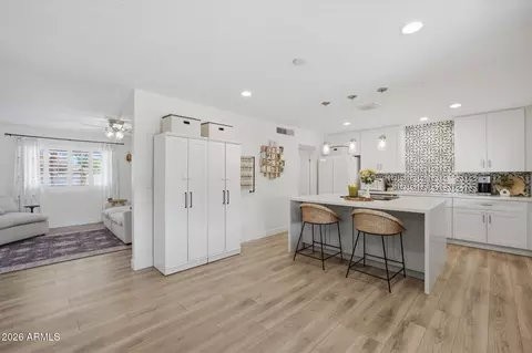 133 E Alameda Dr, Tempe, AZ 85282