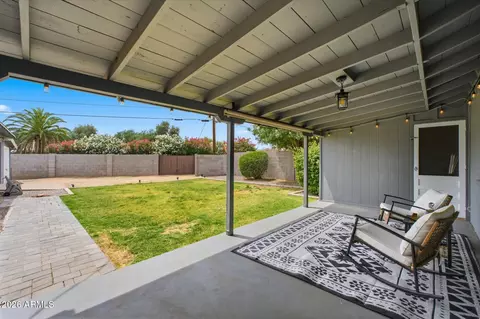 Exterior - 133 E Alameda Dr, Tempe, AZ 85282 photo 2 of 4