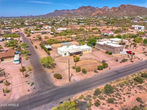 View/Area - 4642 N Tomahawk Rd, Apache Junction, AZ 85119 photo 4 of 7