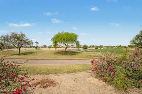 Exterior - 6720 S Crestview Dr, Gilbert, AZ 85298 photo 2 of 4