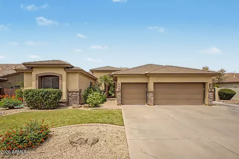 6720 S Crestview Dr, Gilbert, AZ 85298