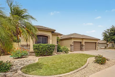 6720 S Crestview Dr, Gilbert, AZ 85298