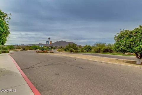 Exterior - 6720 S Crestview Dr, Gilbert, AZ 85298 photo 3 of 4