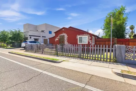 Exterior - 1025 E Roosevelt St, Phoenix, AZ 85006 photo 1 of 5