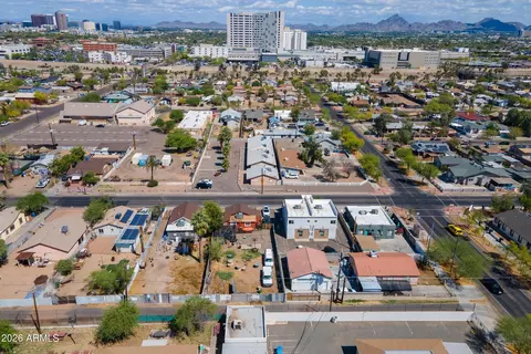 View/Area - 1025 E Roosevelt St, Phoenix, AZ 85006 photo 9 of 10
