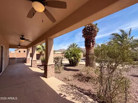 Exterior - 1519 E Desert Ln, Phoenix, AZ 85042 photo 6 of 7