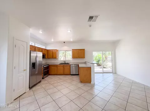Kitchen - 1519 E Desert Ln, Phoenix, AZ 85042 photo 1 of 2