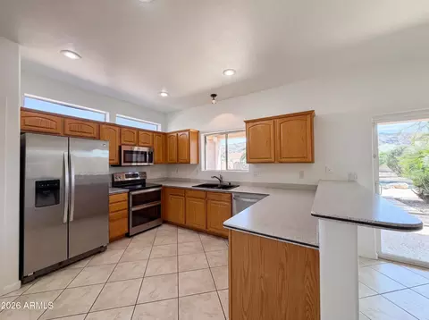Kitchen - 1519 E Desert Ln, Phoenix, AZ 85042 photo 2 of 2