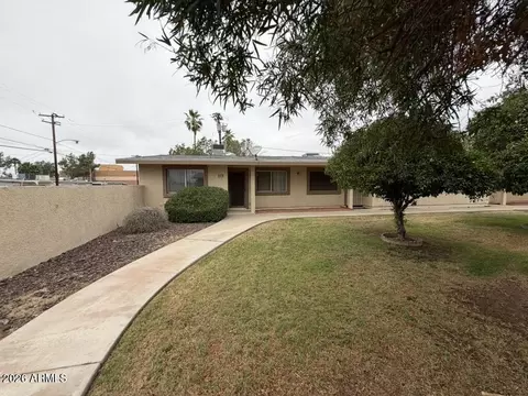 10639 W Coggins Dr, Sun City, AZ 85351