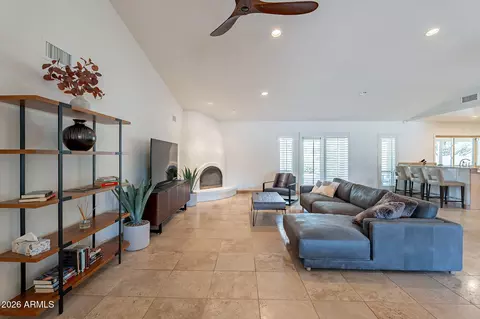 Living - 4226 E North Ln, Phoenix, AZ 85028 photo 1 of 5
