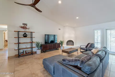 Living - 4226 E North Ln, Phoenix, AZ 85028 photo 3 of 5