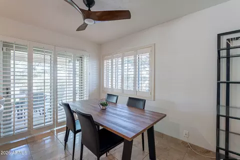 Dining - 4226 E North Ln, Phoenix, AZ 85028 photo 3 of 4