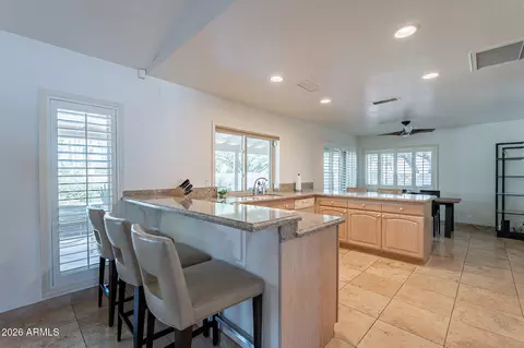 Kitchen - 4226 E North Ln, Phoenix, AZ 85028 photo 1 of 6
