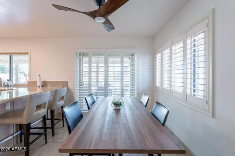 Dining - 4226 E North Ln, Phoenix, AZ 85028 photo 4 of 4