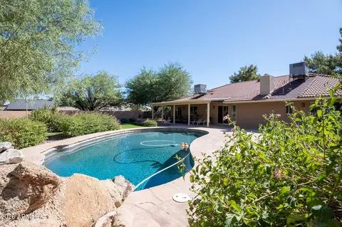 Exterior - 4226 E North Ln, Phoenix, AZ 85028 photo 10 of 13