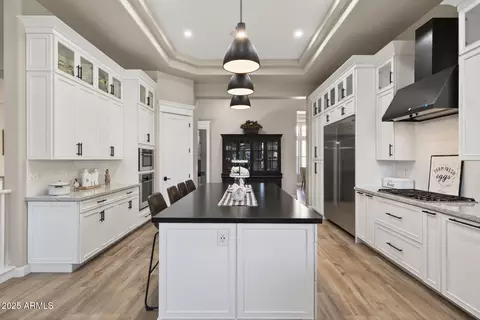 Kitchen - 377 E Clifton Ct, Gilbert, AZ 85295 photo 6 of 9