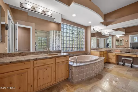 Bath - 377 E Clifton Ct, Gilbert, AZ 85295 photo 2 of 8