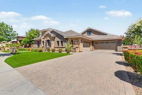 Exterior - 2174 E Mead Dr, Gilbert, AZ 85298 photo 2 of 15