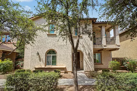 921 S Annie Ln, Gilbert, AZ 85296