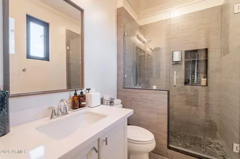 Bath - 3852 E Comstock Dr, Gilbert, AZ 85296 photo 4 of 4