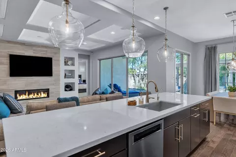 3880 E Horseshoe Pl, Chandler, AZ 85249