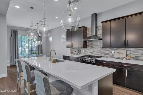 3880 E Horseshoe Pl, Chandler, AZ 85249