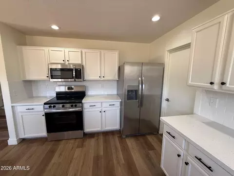 Kitchen - 11524 E Quade Ave, Mesa, AZ 85212 photo 3 of 4