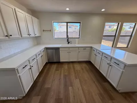 Kitchen - 11524 E Quade Ave, Mesa, AZ 85212 photo 4 of 4