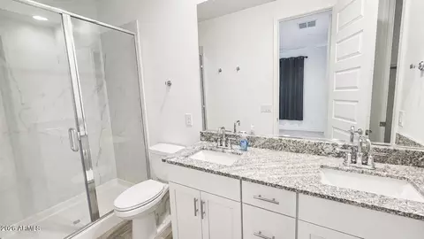 Bath - 8149 E Petunia Ave #1046, Mesa, AZ 85212 photo 1 of 3