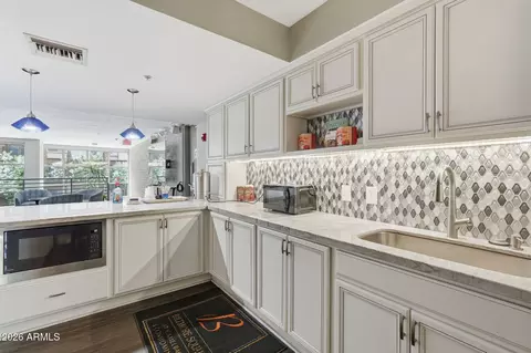 Kitchen - 1701 E Colter St #303, Phoenix, AZ 85016 photo 5 of 5